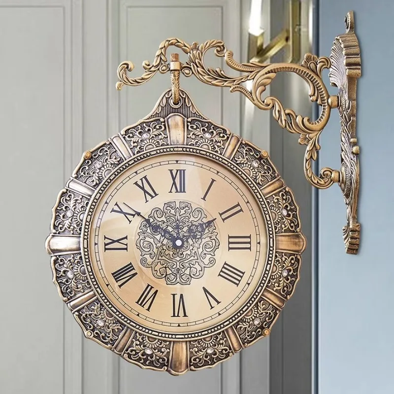 Luxury Lifestyle Aesthetics - İskandinav Retro Oturma Odası Duvar Saati